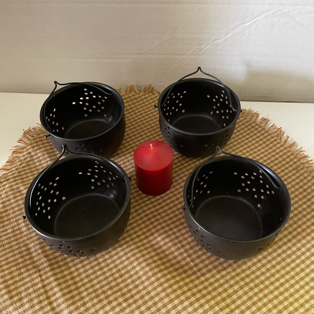 Colonial Tinware Set of 4 Black Metal Lantern Votives with tin punched 5pt star